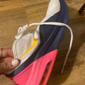 Womens Nike sneakers